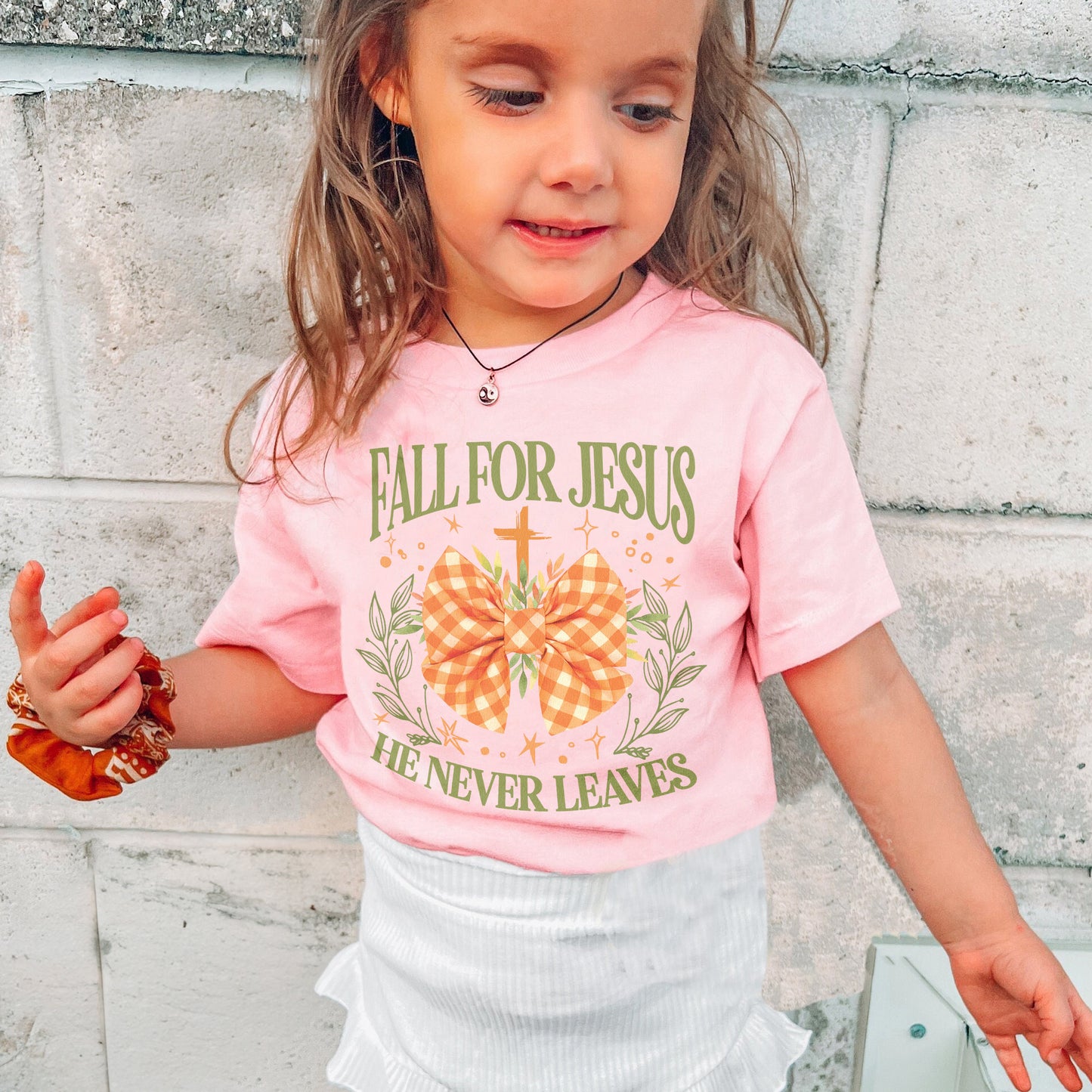 Fall For Jesus: Christian Faith, He Never Leaves Autumn Praise Youth Tshirt