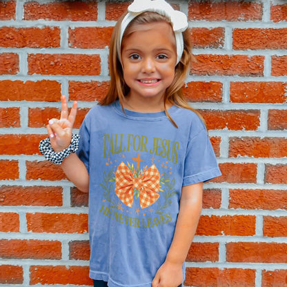 Fall For Jesus: Christian Faith, He Never Leaves Autumn Praise Youth Tshirt