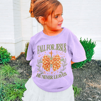 Fall For Jesus: Christian Faith, He Never Leaves Autumn Praise Youth Tshirt