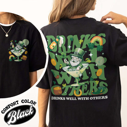 St Patrick’s Day Comfort Color Shirt, Drinks Well With Others Shirt, Leprechaun Martini Cocktail Patty’s Day Shirt