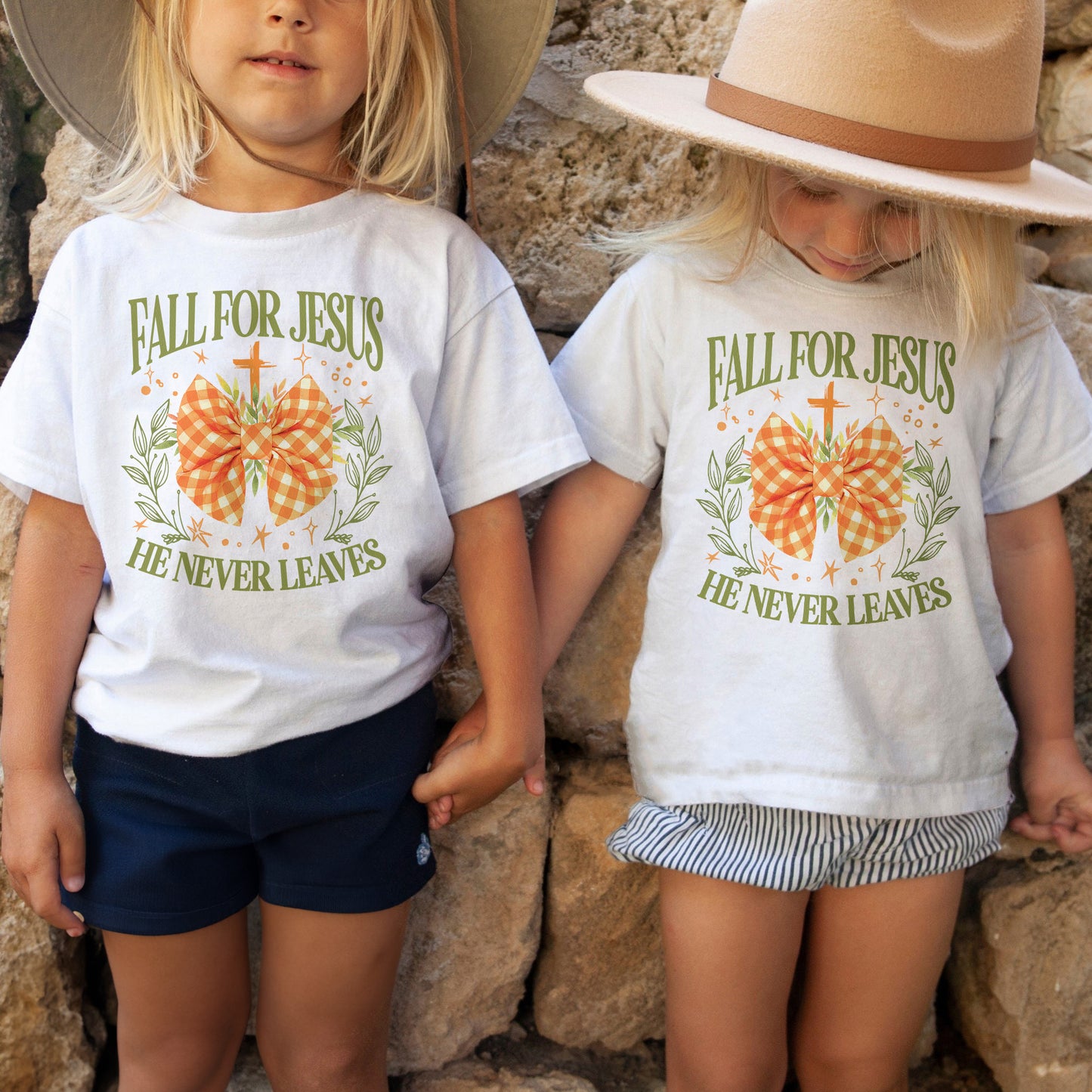 Fall For Jesus: Christian Faith, He Never Leaves Autumn Praise Youth Tshirt